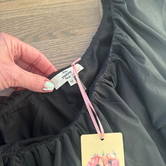 NWT Entro off shoulder ruffle dress - a size M - Picture 2 of 6